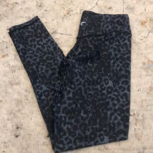 Zyia crunched butt leopard print leggings
